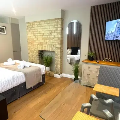 City Studio - very best Location For exploring Cambridge - walk to station and City Centre
