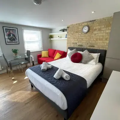 Luxury Apartment with king-size Bed in Central Cambridge - easy walk to Station and City Centre