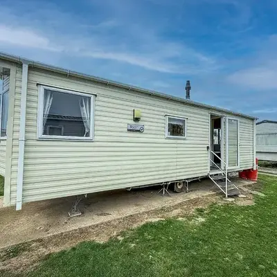 Lovely 6 Berth Caravan At Seawick Holiday Park In Essex Ref 27008S