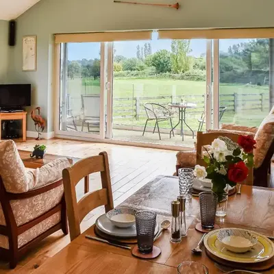 Cedar Lodge