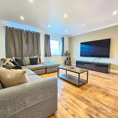 Spacious 4 Bedroom