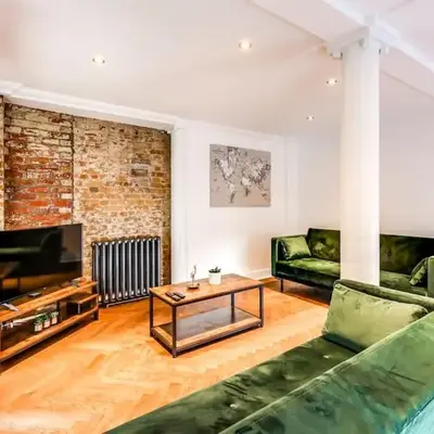 Entire 3 Bedroom House Contractors Families Relocators