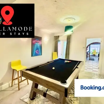 6 Bedroom House - DISC0UNTS - Pool Table