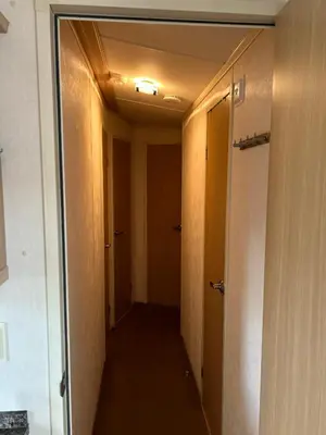 an empty hallway with a hallway at Havah’s in Saint Osyth