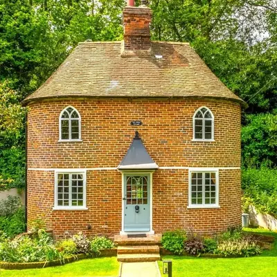 A fairy-tale luxurious cottage - The Tea Caddy