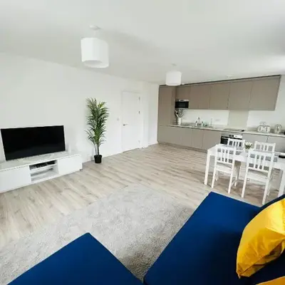 Stunning New Penthouse Apartment