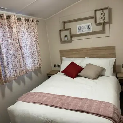 Modern & Blissful Beach Park Holiday Home in Dovercourt