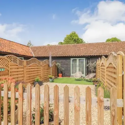 Charming dog friendly cottage in rural Suffolk