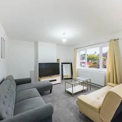 Southend Retreat KING SUITE Luxury stay with parking