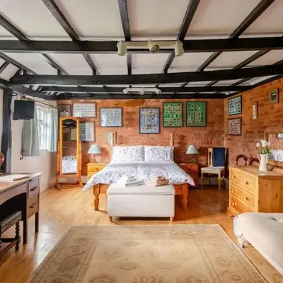 Cozy One-Bedroom Cottage in Great Tey