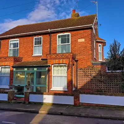 Walton Beach Holiday Lets