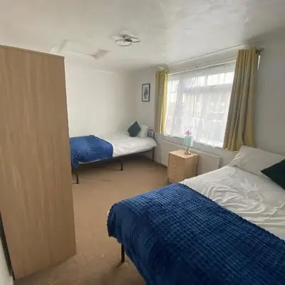 Sleek 3-Bed Home in Harlow