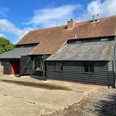 Kings Barn - English Countryside Retreat
