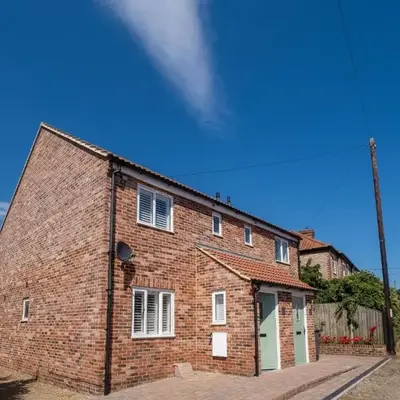 1 Buxlow Cottages