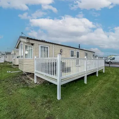 Homely 6 Berth Caravan In Essex At St Osyth Beach Holiday Park Ref 28025Td
