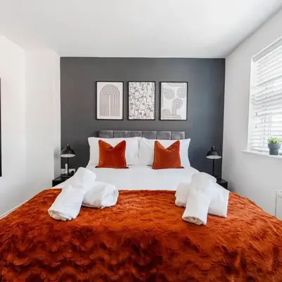 Caboose Stays - Bury St Edmunds - Modern 4 Bed townhouse close to centre and major transport links - Fast Wifi - Parking - Business and Contractors
