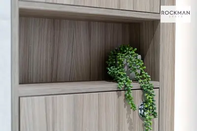 a green plant sitting on a shelf on a door at Library House Apartments - FREE PARKING - Contractor Hub - Superfast Wi-Fi - Long Term Stays in Brentwood