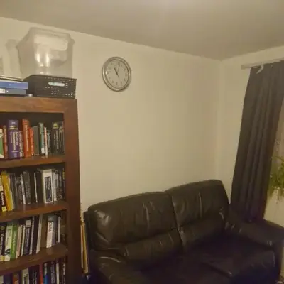 Lovely One bedroom flat with free off road parking