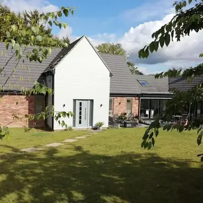 The Highlands - 5 bed 5 bath - Huge Sociable House
