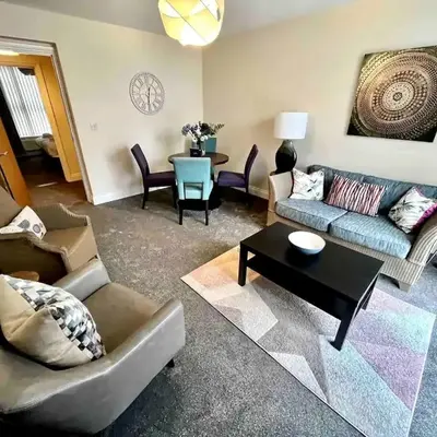 Modern 2 Bedroom Apartment with Sea view