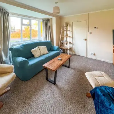 Lowal House - Uk46054