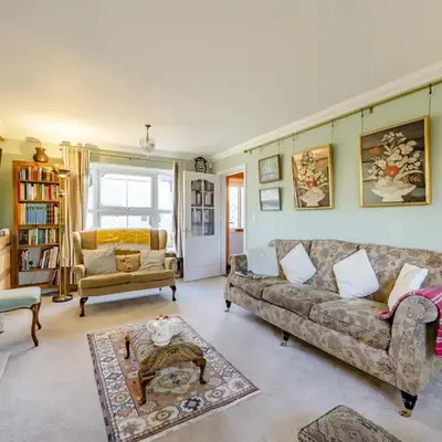 3 Bed in Hingham oc-m29945