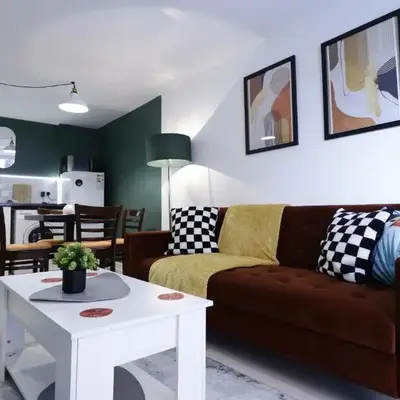 Comfy Town Centre Apartment Free Parking WiFi
