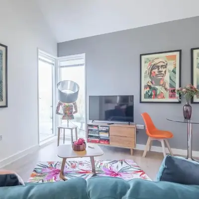 Superb Central Apt With Parking