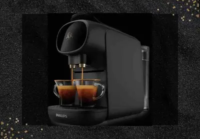 a black coffee maker with two cups in it at Charlotte House 2bed 2bath Retreat For 6 Guests in Ipswich