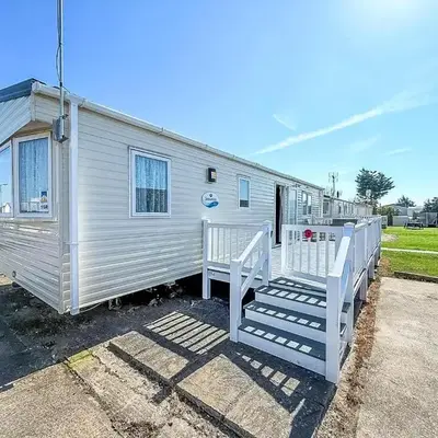 6 Berth Caravan For Hire In Essex