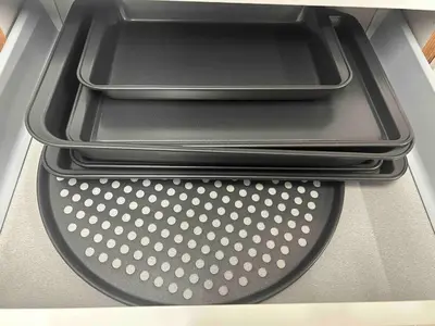 two black trays with white polka dots in them at 5 Bedroom House - DISC0UNTS - Parking, Contractors, Group, Family in Colchester