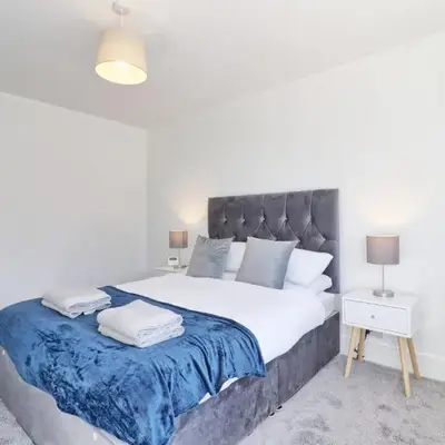 3 Bed