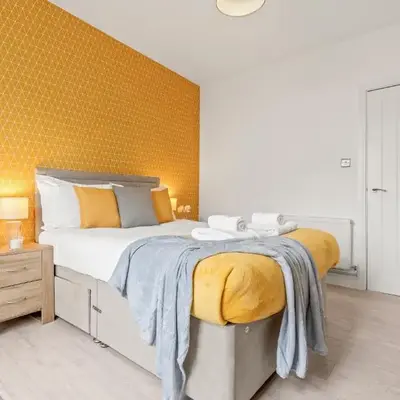Cozy accessible 2bd flat on Mill road with firepit for a lovely winters night