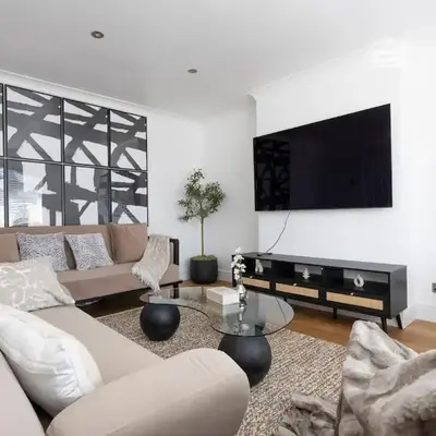 The Romford Oasis - Spacious 4 bedroom escape