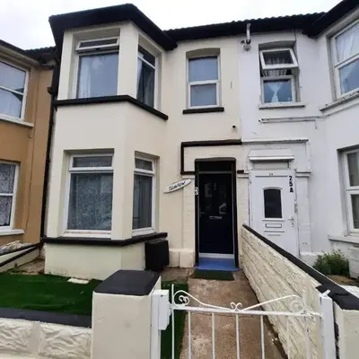 Seafront 2-Bed Apt Sleeps 4 in Clacton-on-Sea