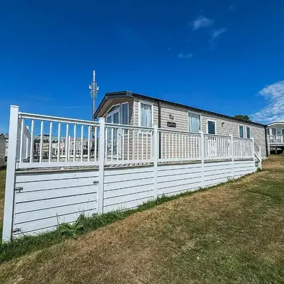 Modern Caravan With Decking At Valley Farm