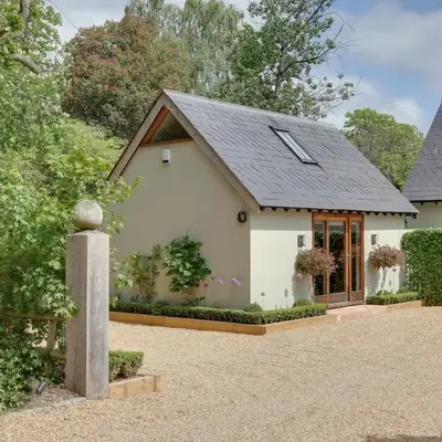 Beech Cottage - one bedroom retreat with hot tub