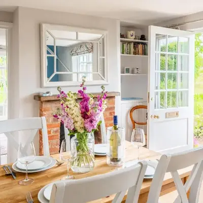 Stunning estuary views - Riverside Cottage