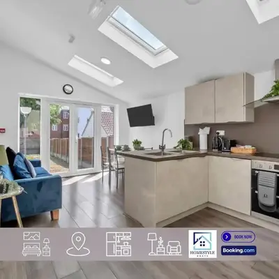 Weekday Special - 4BDR House By Homestyles Hosts Short Lets & Serviced Accommodation Ipswich Near Town Centre With Free Parking