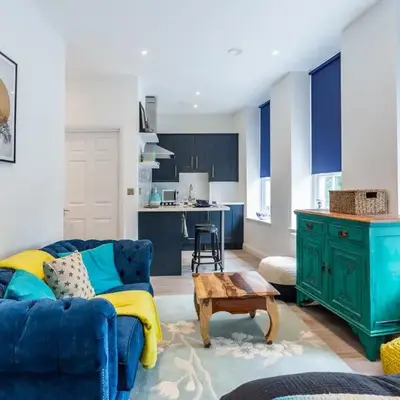 Central Studio Flats with Parking in Southend on Sea