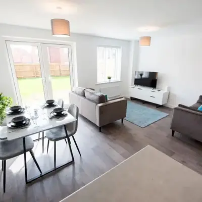 House -Superking Beds-Garden-FastWifi-Pet Friendly