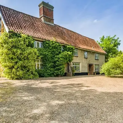 4 Bed in St. Nicholas South Elmham oc-o32397
