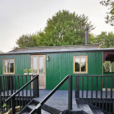 offgrid showmans caravan