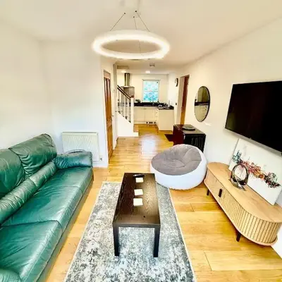 Beautiful Modern 2 Bed house combined with a vintage feel near Central Cambridge Sleeps 4