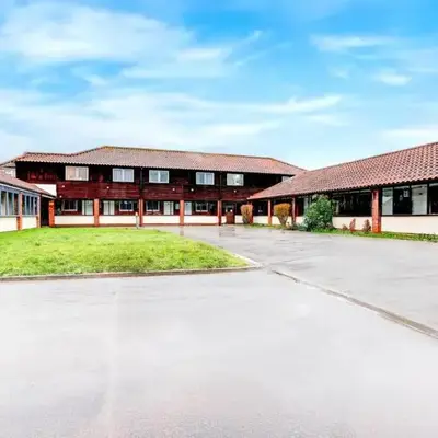 Rivenhall Garden Hotel