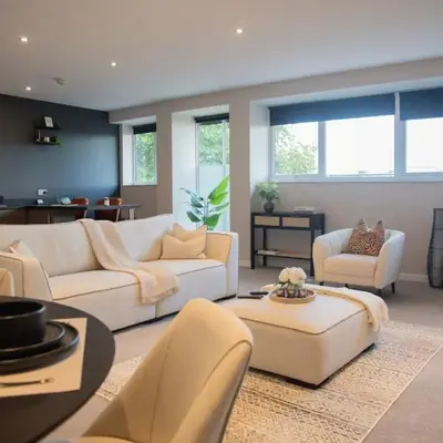 Stylish contemporary 2-Bed Flat