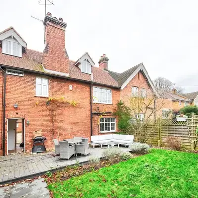 Stylish 3-Bed Home Close to Stansted Airport