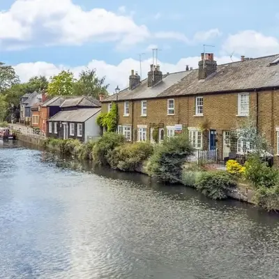 Riverside Cottage Retreat Hertford Town Sleeps 6