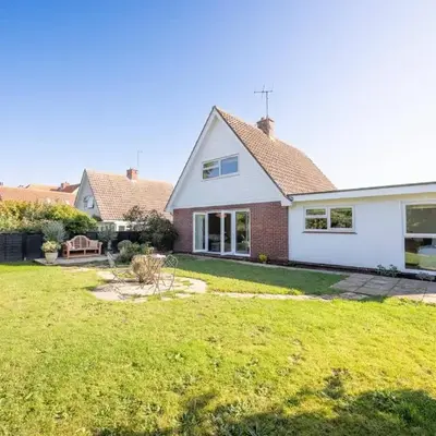 5 Church Close (7 guests)