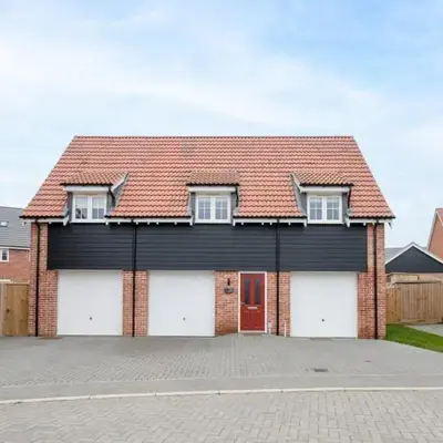 Stylish 2BR in Wickham Market